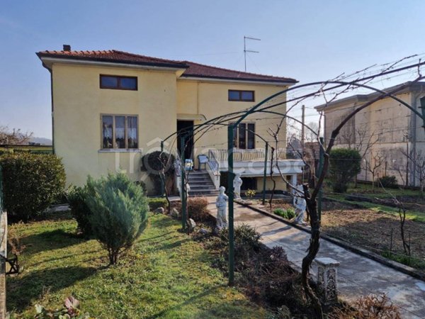 casa indipendente in vendita a Zanè