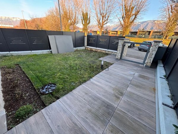 casa indipendente in vendita a Zanè