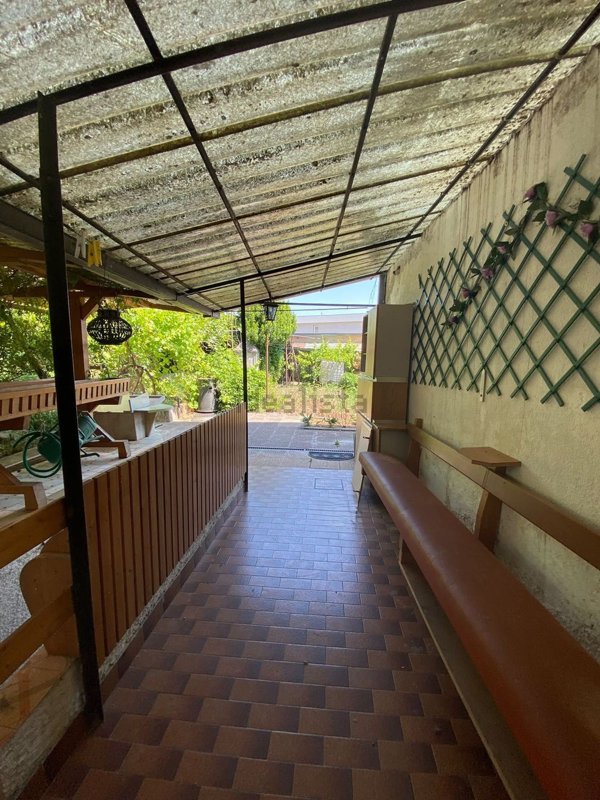 casa indipendente in vendita a Zanè