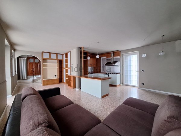 casa indipendente in vendita a Zanè