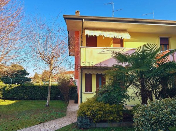 casa indipendente in vendita a Zermeghedo