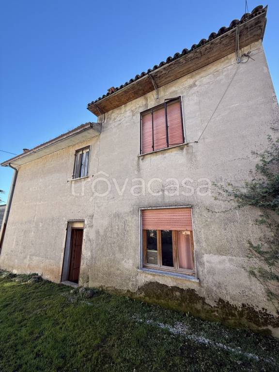 casa indipendente in vendita a Zermeghedo