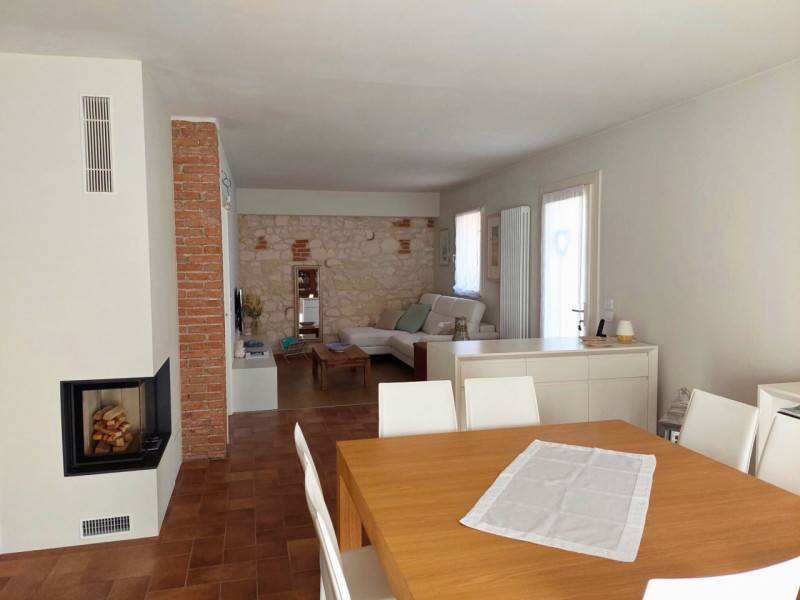 casa indipendente in vendita a Zovencedo