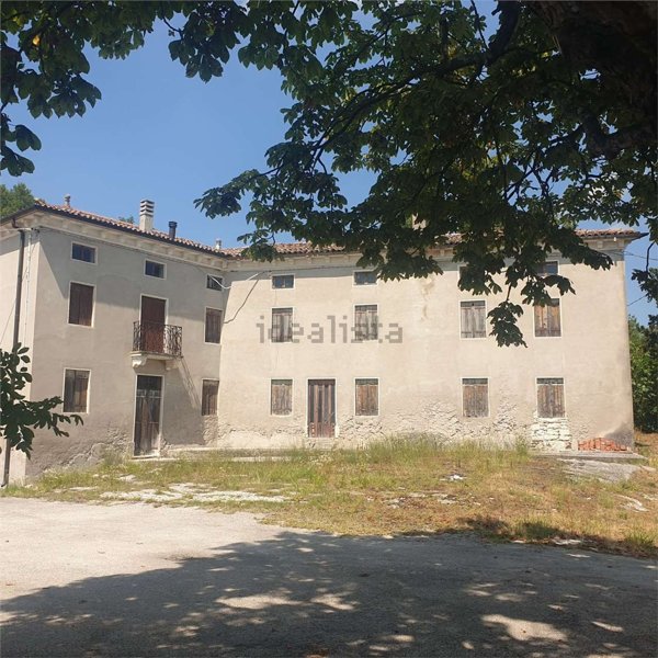 casa indipendente in vendita a Zovencedo