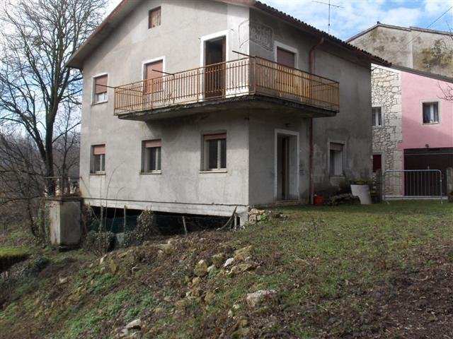 casa indipendente in vendita a Zovencedo