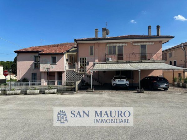 negozio in vendita a Zugliano