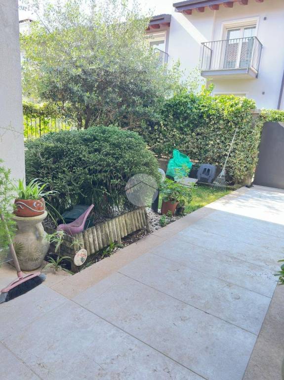 casa indipendente in vendita a Zugliano in zona Centrale