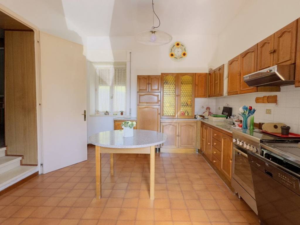 casa indipendente in vendita a Zugliano in zona Centrale