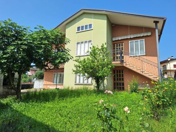 casa indipendente in vendita a Zugliano