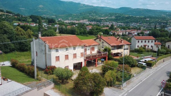 casa indipendente in vendita a Zugliano