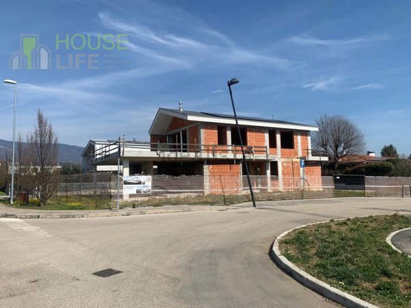 casa indipendente in vendita a Zugliano