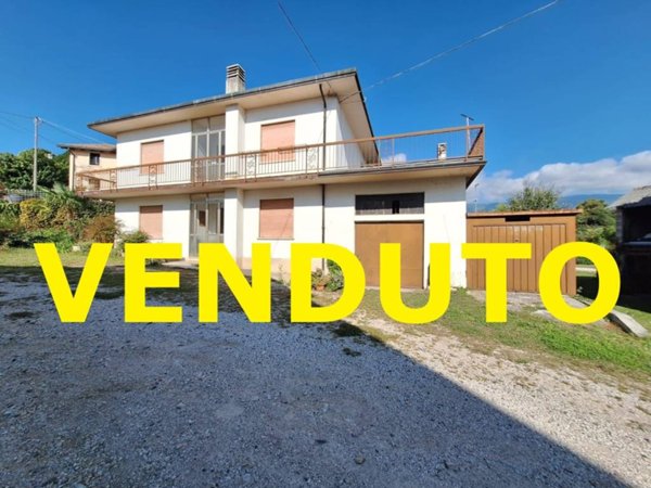 casa indipendente in vendita a Zugliano