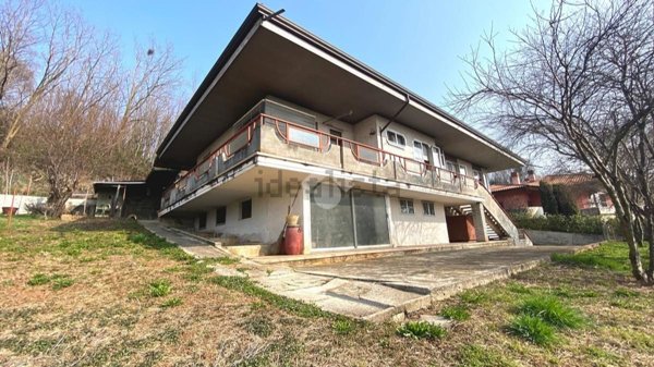 casa indipendente in vendita a Zugliano