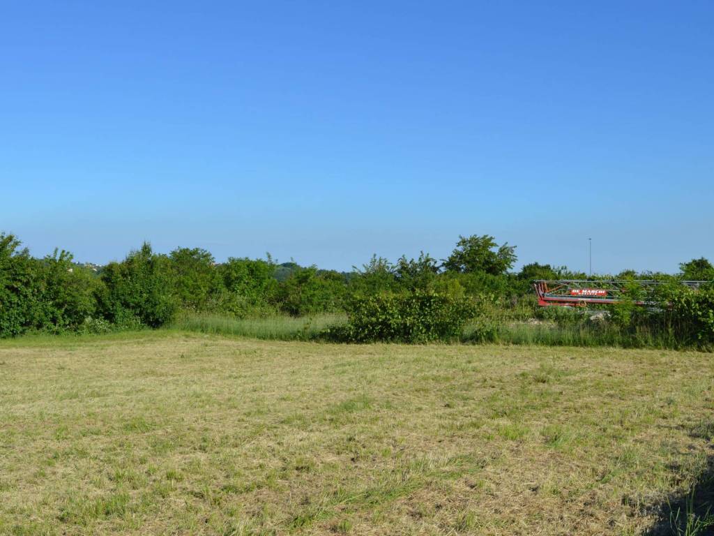 terreno edificabile in vendita a Zugliano