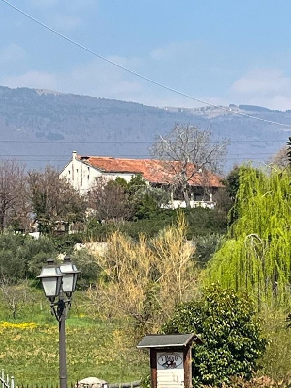 casale in vendita a Zugliano