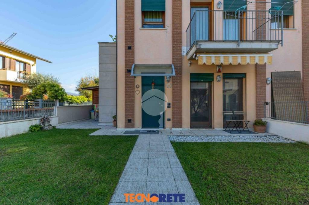 appartamento in vendita a Zugliano