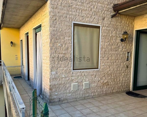 appartamento in vendita a Zugliano in zona Centrale