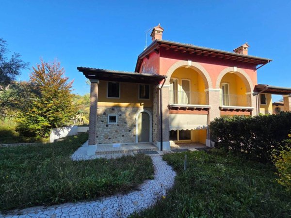 casa indipendente in vendita a Zugliano in zona Grumolo Pedemonte