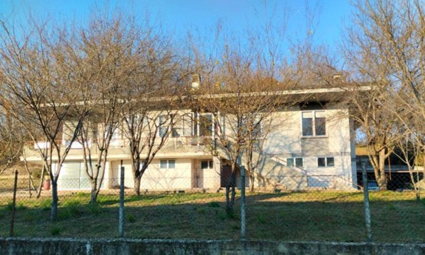 casa indipendente in vendita a Zugliano