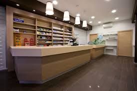 negozio in vendita a Zugliano in zona Centrale