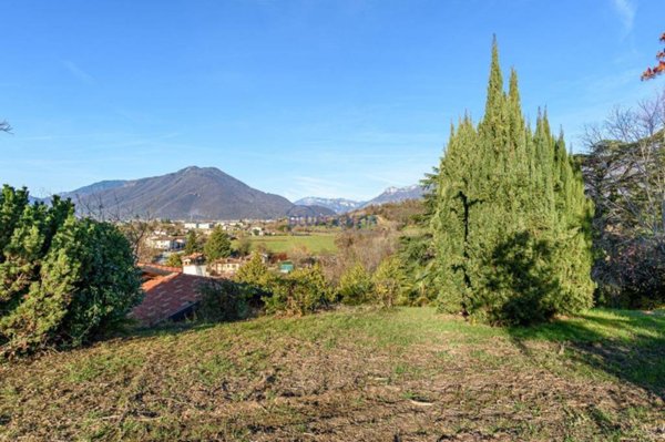 casa indipendente in vendita a Zugliano in zona Centrale