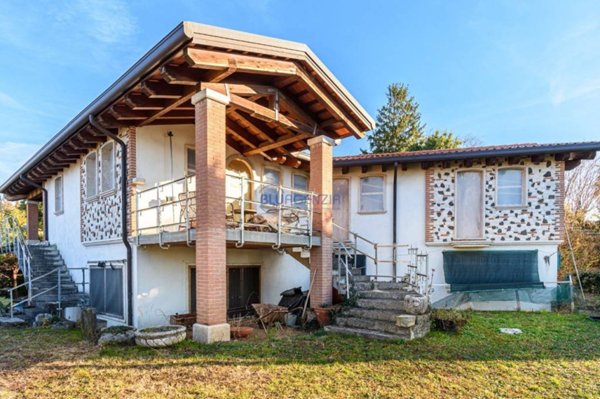 casa indipendente in vendita a Zugliano in zona Centrale