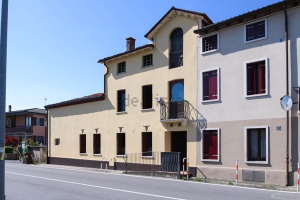 casa indipendente in vendita a Zugliano