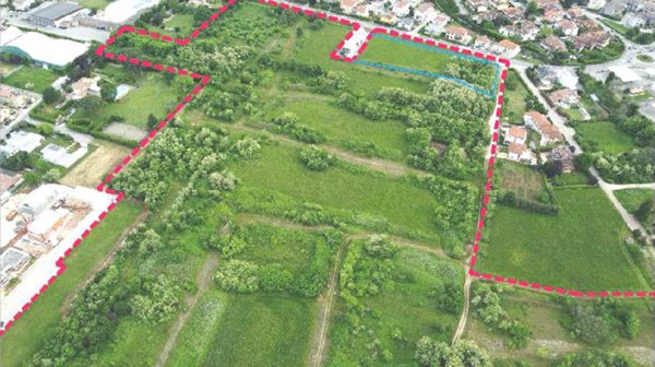 terreno edificabile in vendita a Zugliano