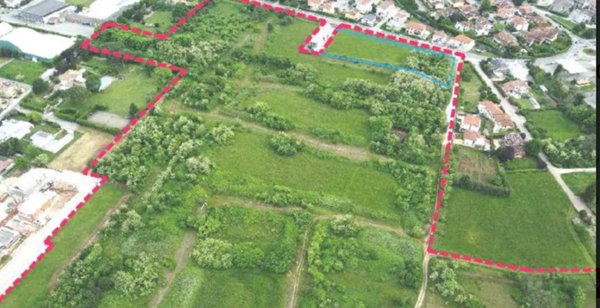terreno edificabile in vendita a Zugliano