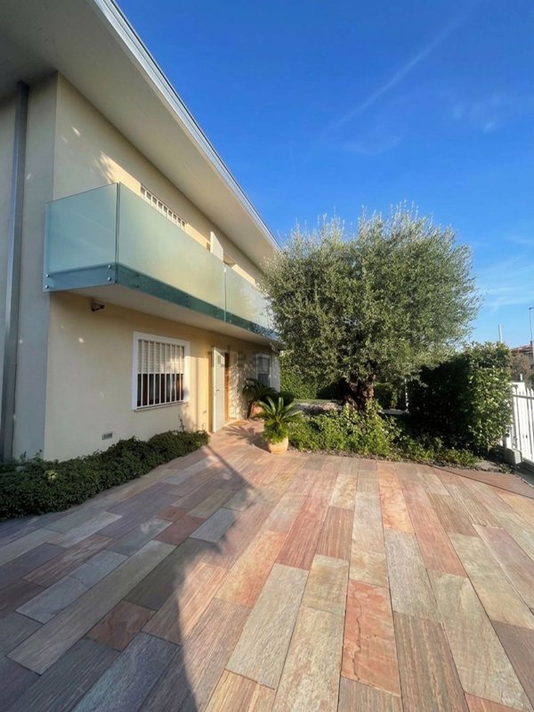 casa indipendente in vendita a Zugliano