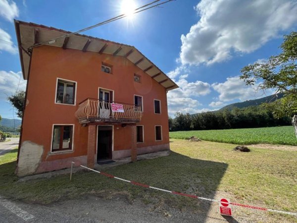 casa indipendente in vendita a Val Liona in zona Pederiva