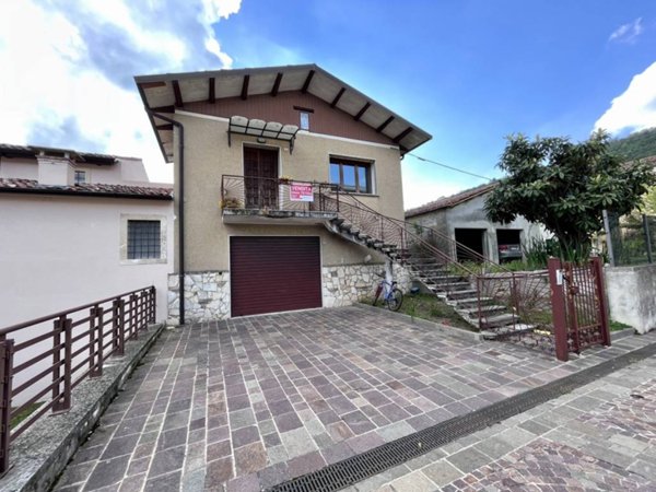 casa indipendente in vendita a Val Liona in zona Pederiva