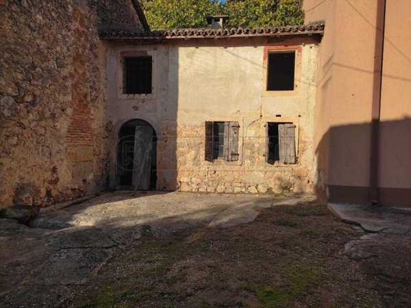 appartamento in vendita a Val Liona