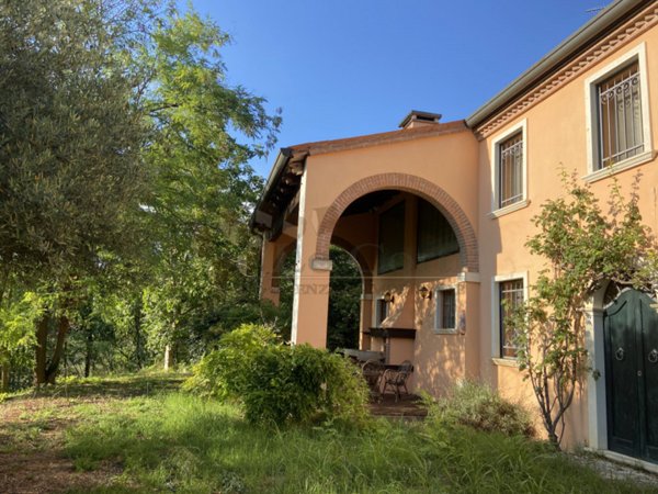 casa indipendente in vendita a Val Liona in zona San Germano dei Berici