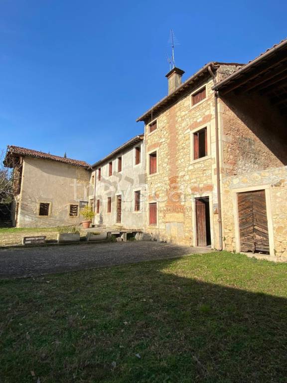 casa indipendente in vendita a Val Liona in zona Grancona