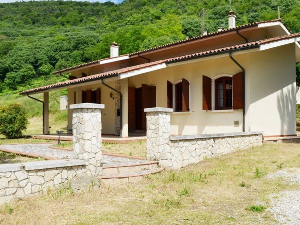casa indipendente in vendita a Val Liona in zona Campolongo
