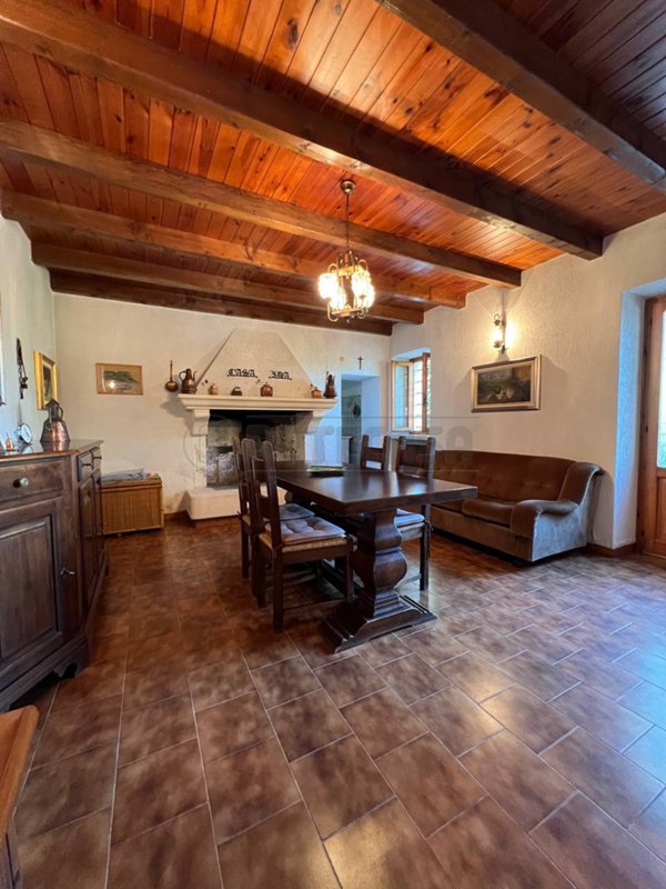 appartamento in vendita a Val Liona in zona Spiazzo