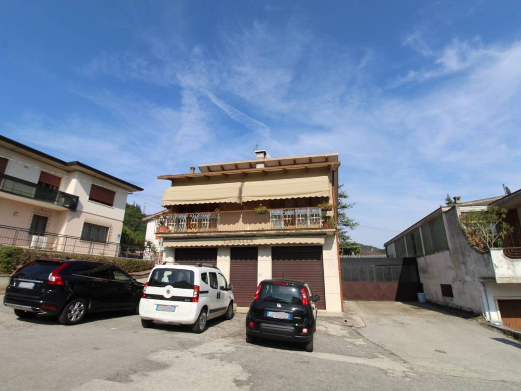 casa indipendente in vendita a Val Liona in zona Pederiva