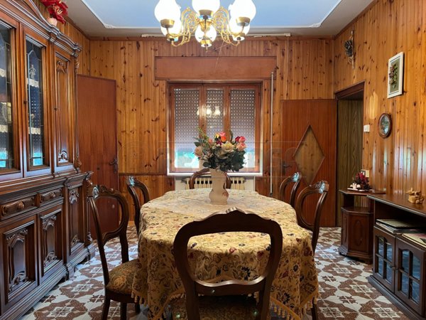 casa indipendente in vendita a Val Liona in zona Villa del Ferro