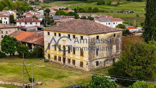villa in vendita a Barbarano Mossano in zona Barbarano Vicentino