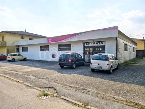 negozio in vendita a Barbarano Mossano in zona Ponte di Barbarano