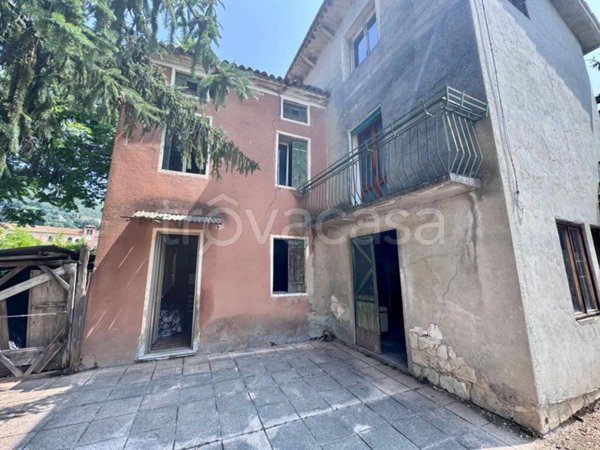 casa indipendente in vendita a Barbarano Mossano in zona Barbarano Vicentino