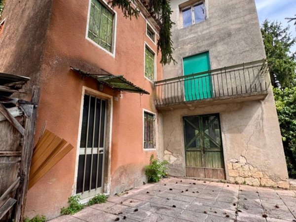 casa indipendente in vendita a Barbarano Mossano