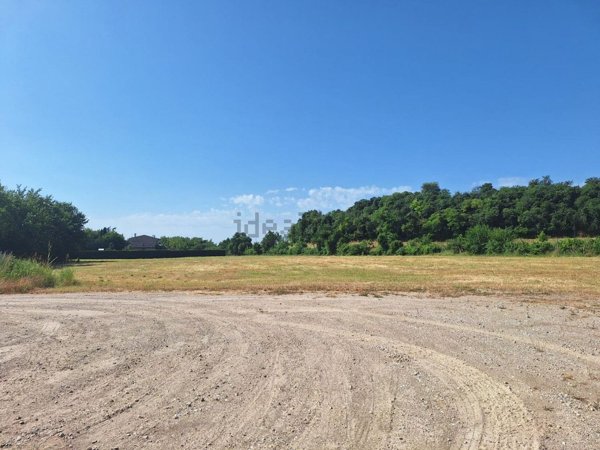 terreno edificabile in vendita a Barbarano Mossano