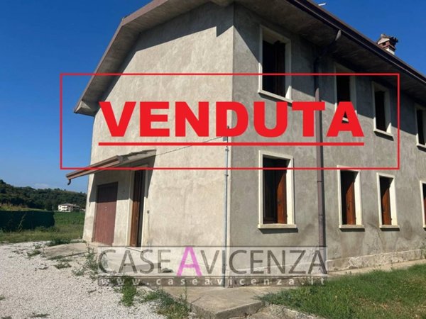 casa indipendente in vendita a Barbarano Mossano in zona Ponte di Barbarano