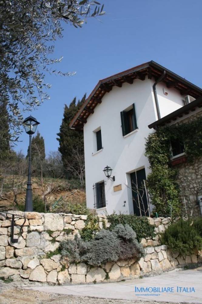 appartamento in vendita a Barbarano Mossano in zona Barbarano Vicentino