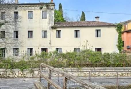 locale di sgombero in vendita a Barbarano Mossano