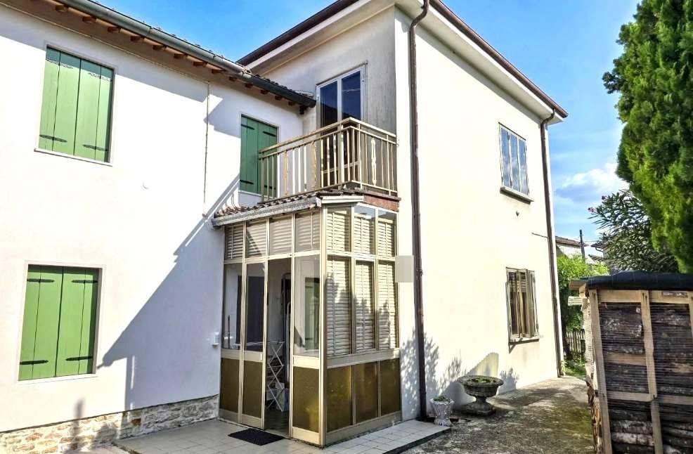 casa indipendente in vendita a Barbarano Mossano in zona Ponte di Barbarano