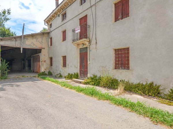 casa indipendente in vendita a Barbarano Mossano
