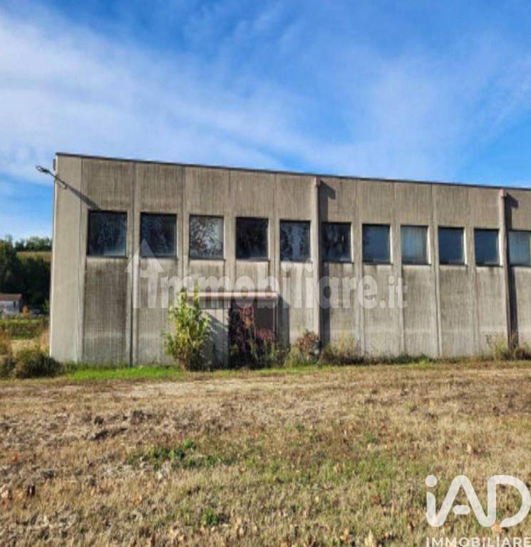 locale commerciale in vendita a Barbarano Mossano in zona Mossano